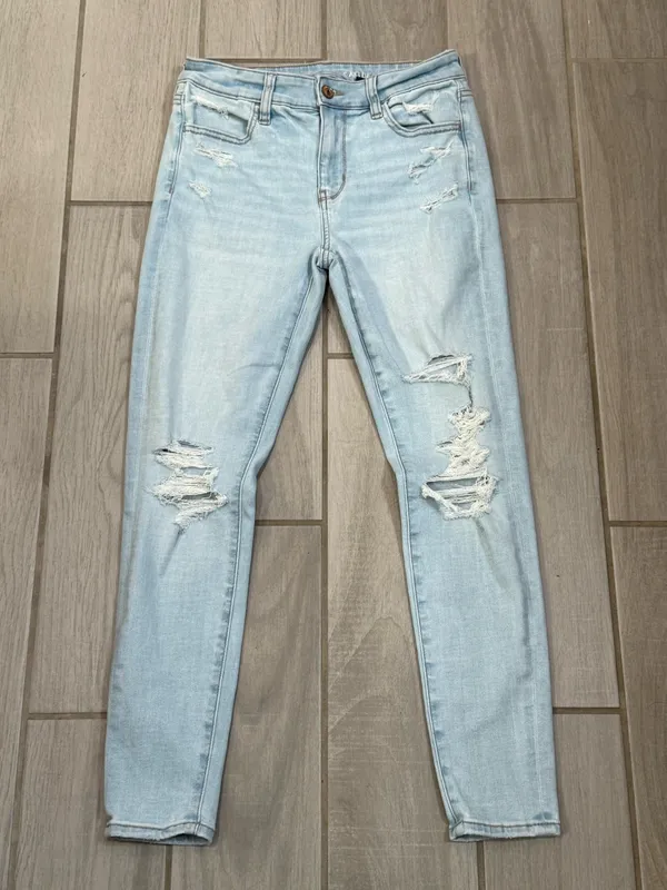 American Eagle Outfitters Light Blue High-Rise Distressed Ankle Jeans size 4S - Image 3