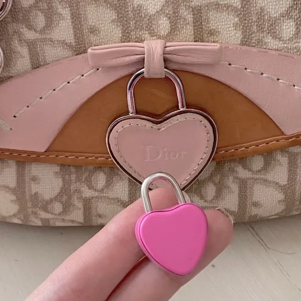 Dolls Kill pink heart locket necklace pendant - Image 4