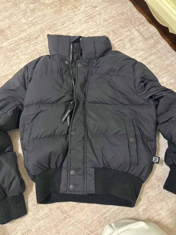 Aritzia superpuff jacket size xxs - Image 2