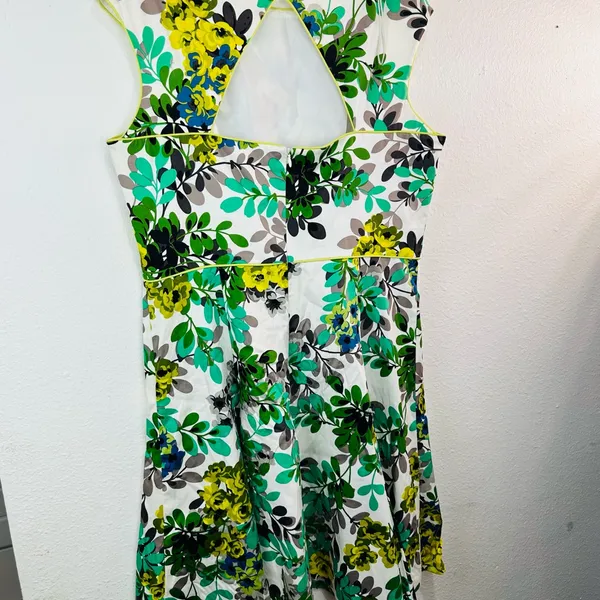 London Times Green and White Leaf Print Dress - Image 4