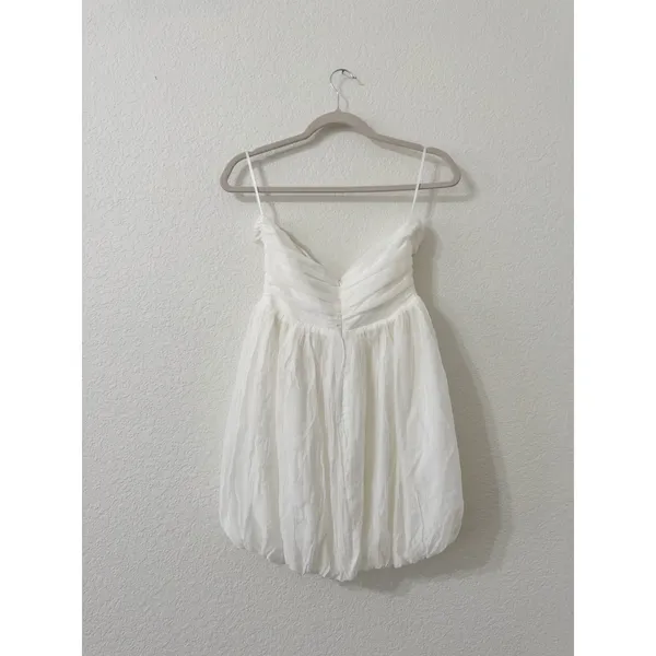 Sur Belle White Strapless Twist Front Bubble Hem Mini Dress NWT Size 4 - Image 3