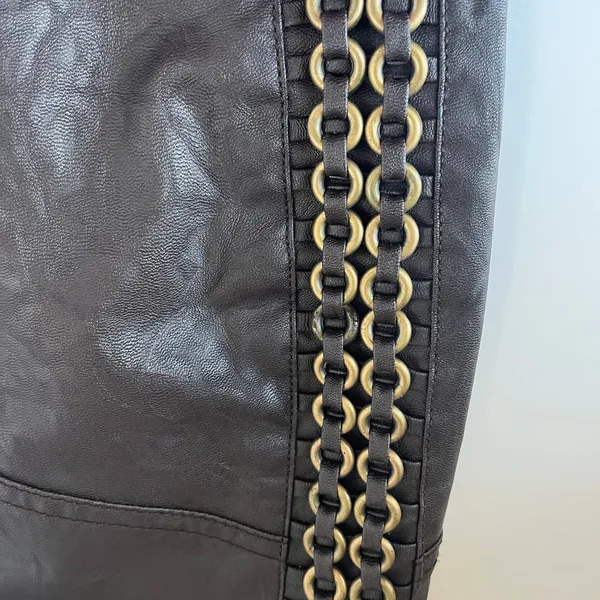 Y2K Andrew Charles Faux Leather Mini Skirt 26 Grunge Punk Brass Chain Festival - Image 3