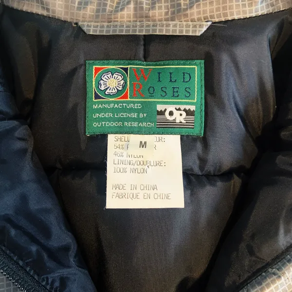 Wild Roses Puffer Coat Gray Size M - Image 4