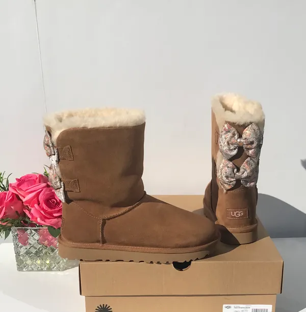 UGG Bailey Bow Abstract Splatter - Image 2
