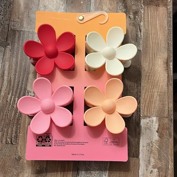 Pink Linen Set of Four Flower Claw ClipsNWT - Image 6