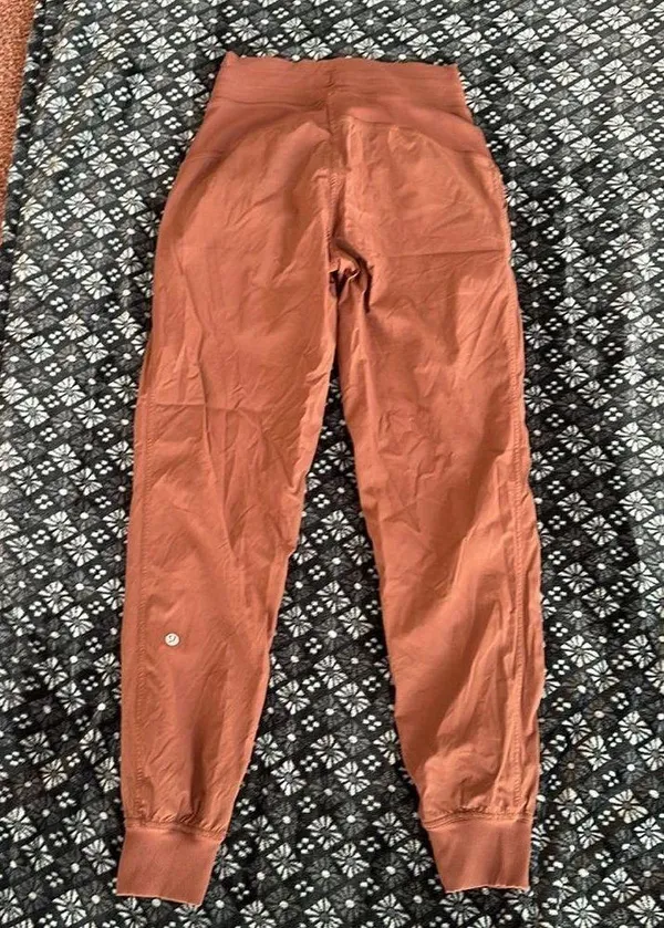 Lululemon Dance Studio Joggers - Image 6
