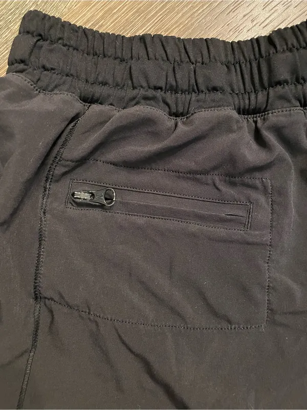 lululemon athletica Hotty Hot Short Black Women's Athletic Drawstring Size 6 - Image 5