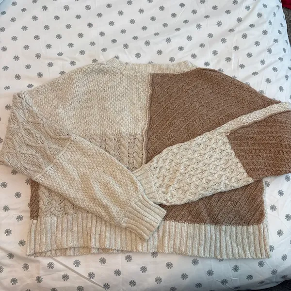 American Eagle Cardigan - Image 2