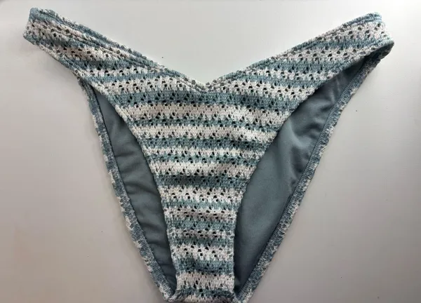 Hollister Bikini Set - Image 4