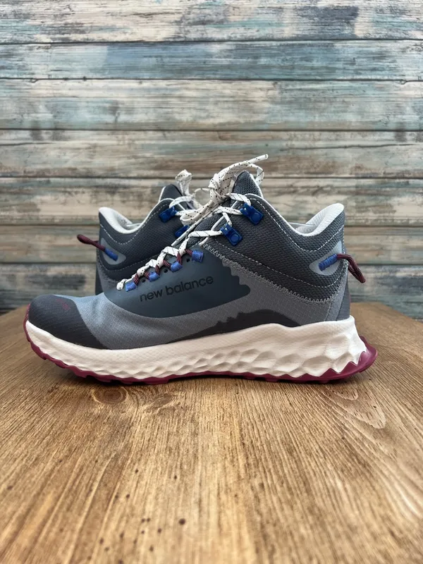 New Balance Fresh Foam Garoé Midcut in Steel Women’s Size 7 - Image 11