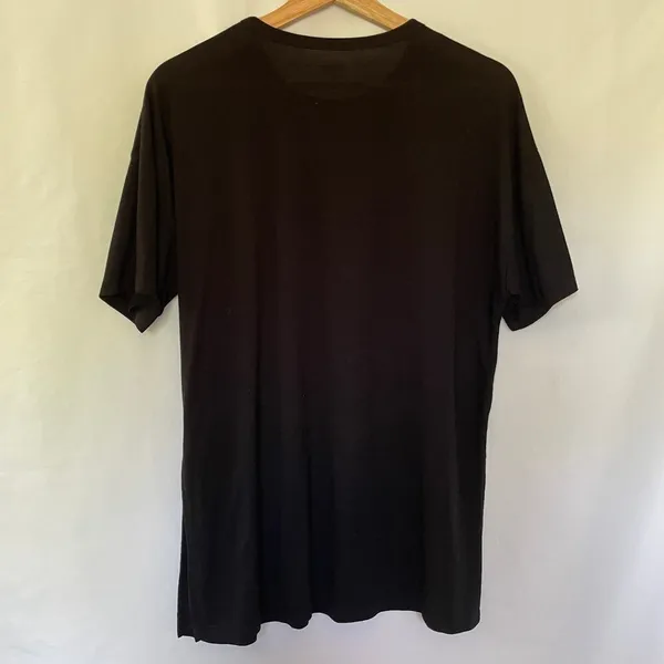 Old Navy Active ultralite black short sleeved t-shirt athleisure side slits‎ XS - Image 6
