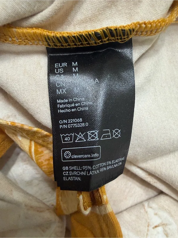 H&M Sleeveless Printed Bodysuit Size Medium - Image 8