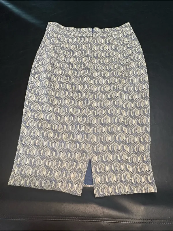 Maeve by Anthropologie Blue and Cream Geometric Knit Pencil Skirt Size Small - Image 3