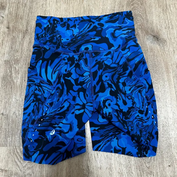 Lululemon | Women's Fast and Free Blue Flow Resplendence High Rise Shorts, 2 - Image 5