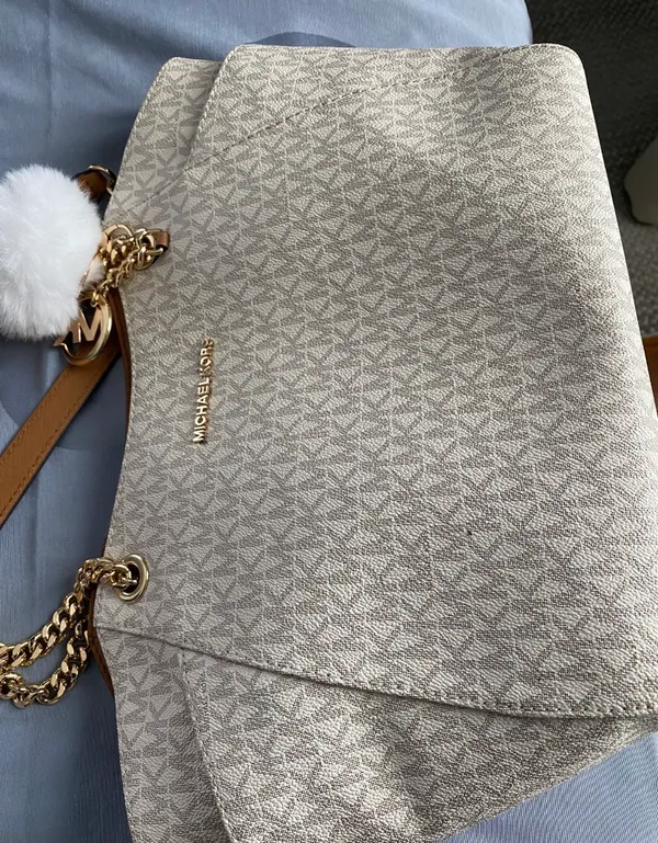 Michael Kors Shoulder Bag With Wallet Set - Image 5