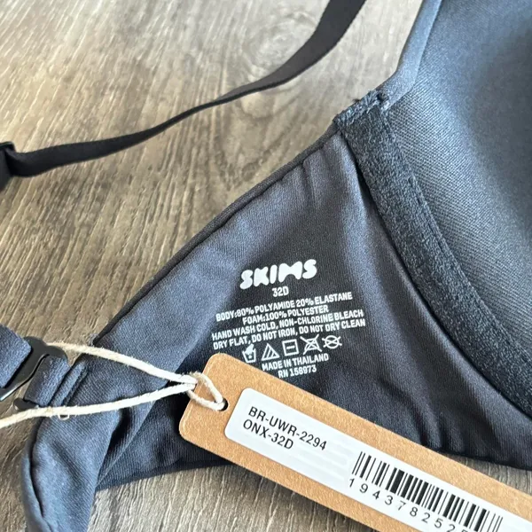 New Skims Bra 32D  - Image 3