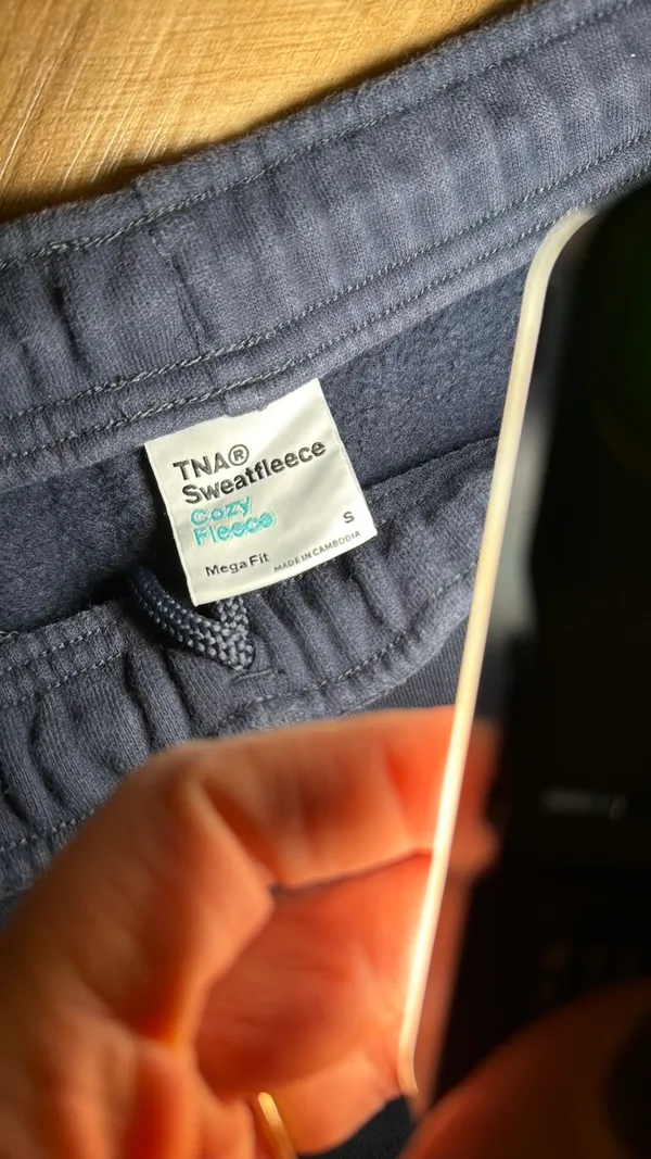 Aritzia TNA Cargo Sweatpants - Image 3