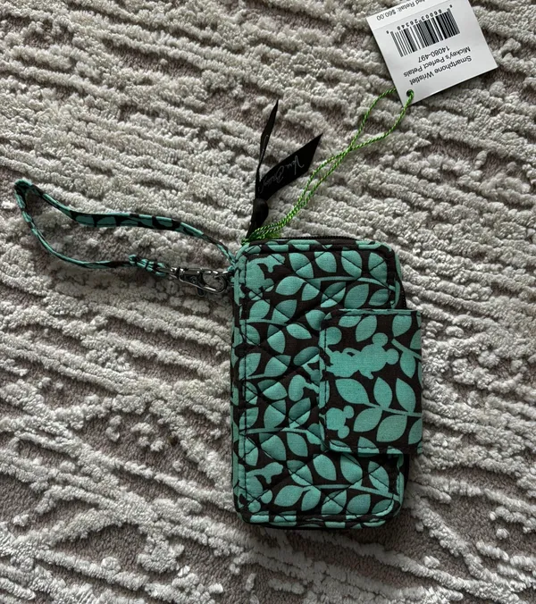Vera Bradley Wrislet - Image 3