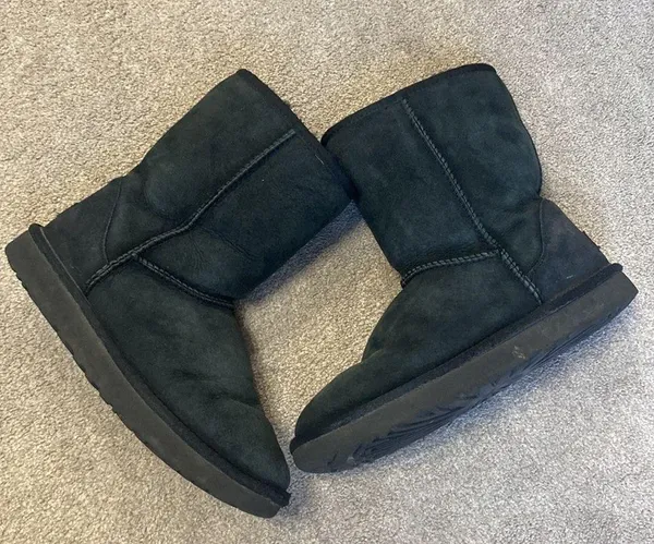 UGG Black Sherpa Lined Classic Short Boots Size 9 - Image 2