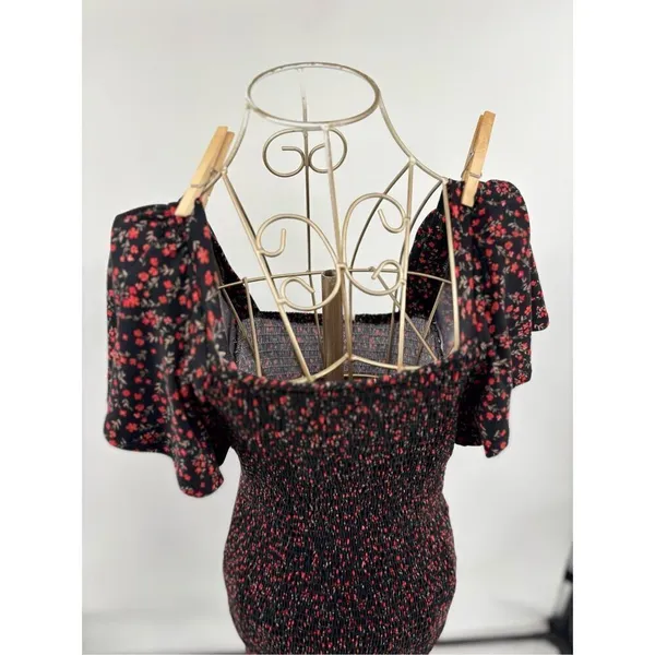 Waverleigh Black Red Floral Smocked Short Sleeve Dress Size Large NWT - Image 5