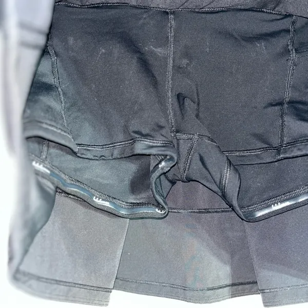 Lululemon. Pace Rival skirt, black size 4 tall - Image 9