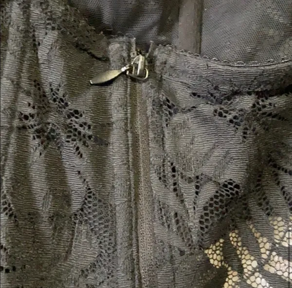 Victoria's Secret lace caged bra (L) - Image 5