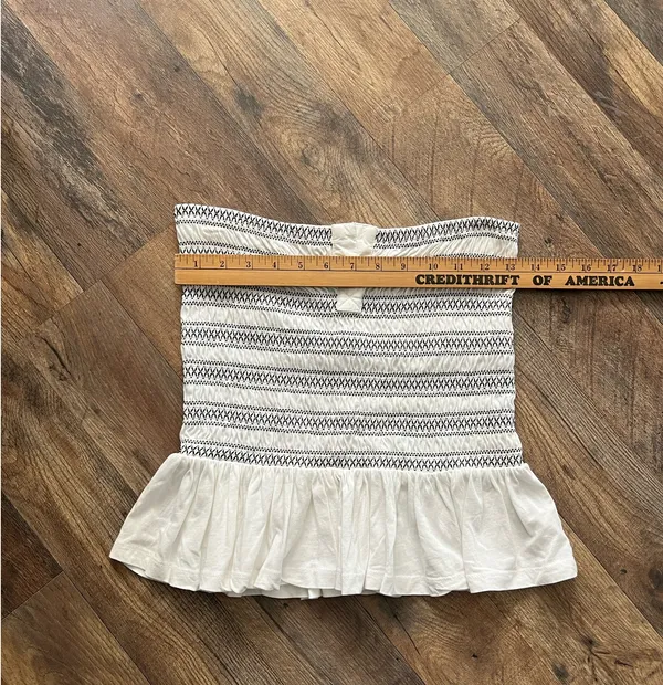 Maeve/ Anthropologie Smocked Split Tube Top white with ruffle hem black smocking - Image 8