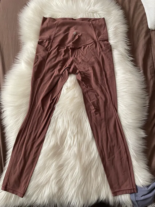 Athleta Women's Brown Athletic Leggings with Pockets - Image 3