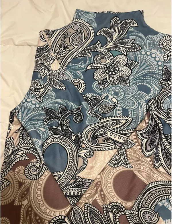 Flower v neck sweater Blue Size M - Image 2