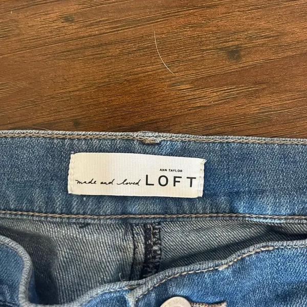 Loft Jeans. Size 10. - Image 4