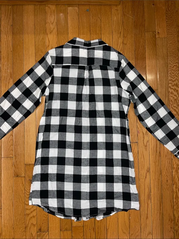 Stars Above Black/White Flannel Button-up Nightgown - Image 4