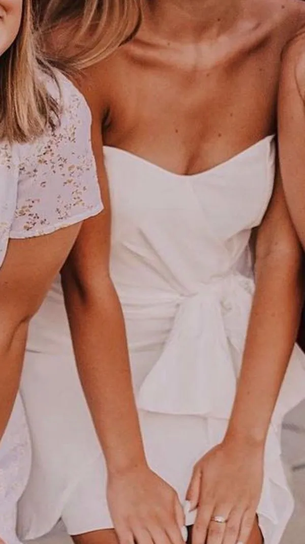 White Dress With Tie - Image 4