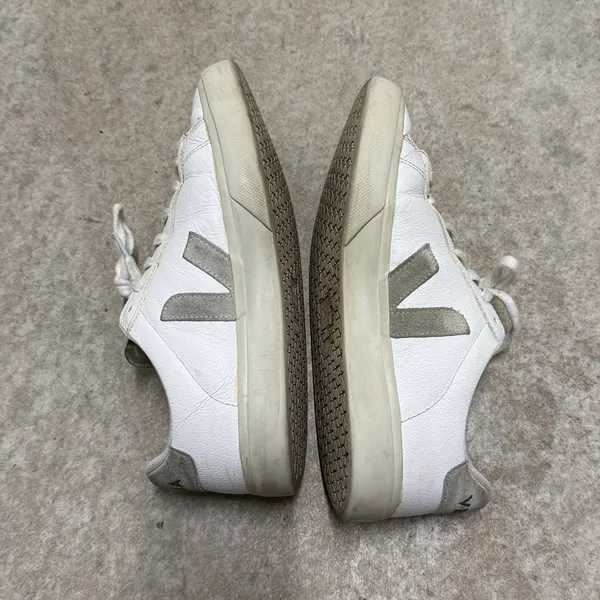 VEJA Esplar Women’s White Leather Sneakers with Suede V Logo Size 9 (32) - Image 7