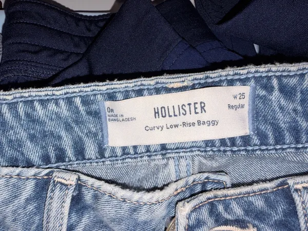 Hollister Jeans - Image 4