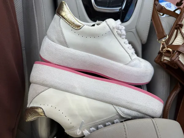 Vintage Havana Sneakers - Image 5