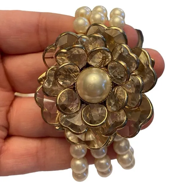Faux Pearl Jewelry Set- Long Necklace and Floral Bracelet - Image 3