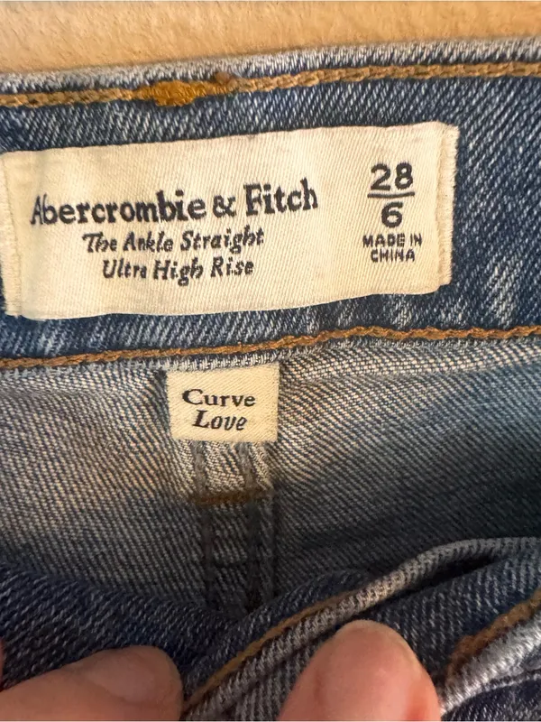ABERCROMBIE Ankle‎ Straight Ultra HR Jeans - Curve Love - Image 4