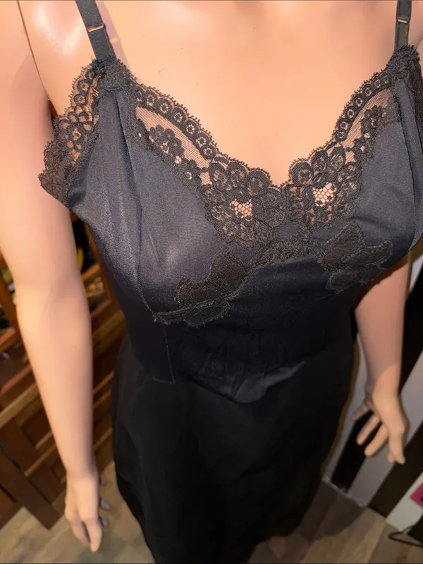70s Vintage Black Lace Trim Slip Chemise Dress or Sleepwear Loungewear Small 4/6 - Image 14