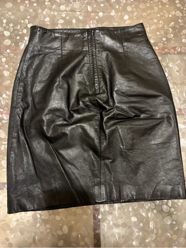 Black Faux Leather Pencil Skirt - Classic Tailored Style - Image 2