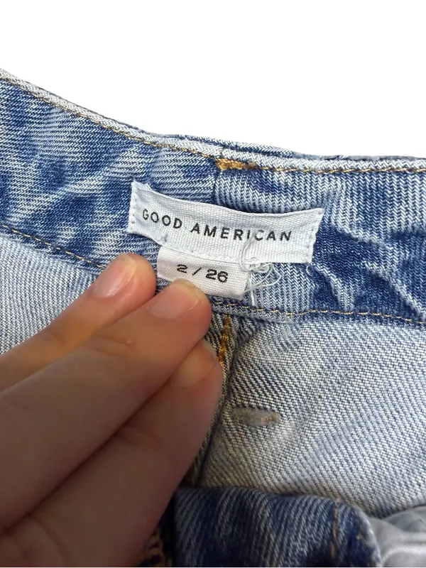 💙 Good American Good ’90s Denim Shorts Size 2/26 Light Wash Cutoff Jean Shorts 💙 - Image 6