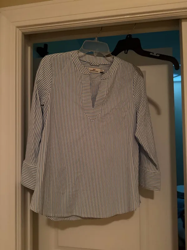 Vineyard vine striped 3/4 sleeve shirt - Image 8