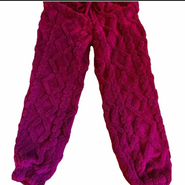 No Boundaries Women’s Wine Color Embossed Fleece Hoodie & Joggers Set size XS - Image 8