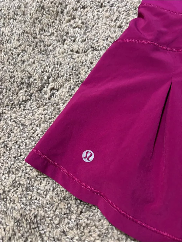 Lululemon Skort size 8 - Image 3