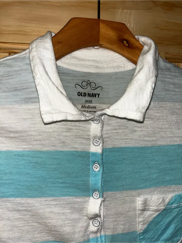 Old Navy Y2K VTG Striped Polo Tee in White and Blue - Image 2