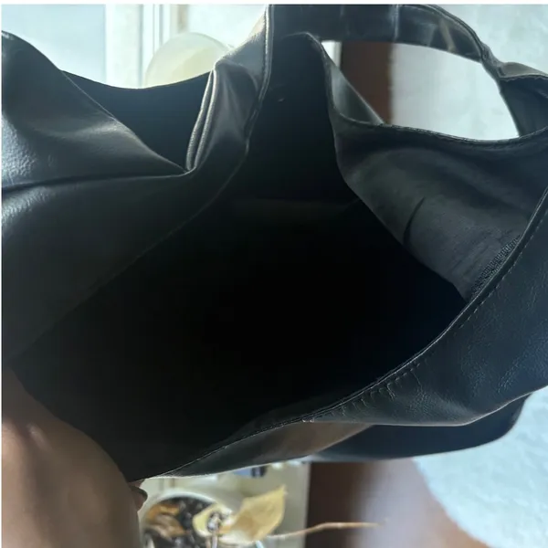 Black Faux Leather Slouchy Hobo Shoulder Bag Minimalist Y2K Style - Image 7