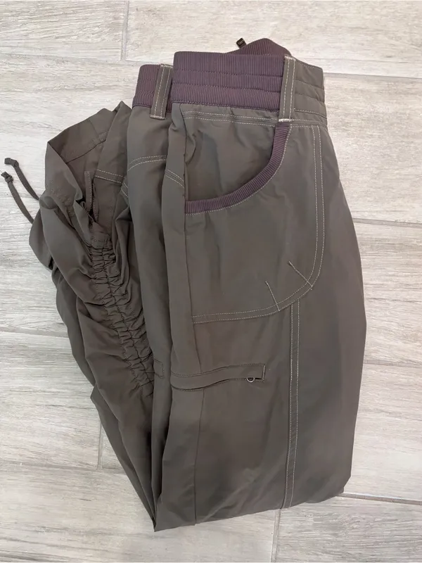 Kuhl Trekr Convertible Cinched leg hiking pants size 4 short - Image 3