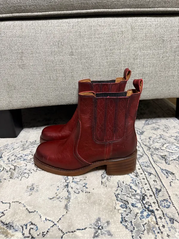 Frye Campus Chelsea Boots - Image 6