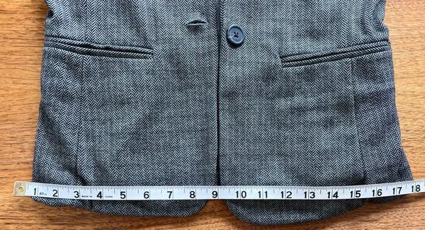 Tahari blazer - Image 4