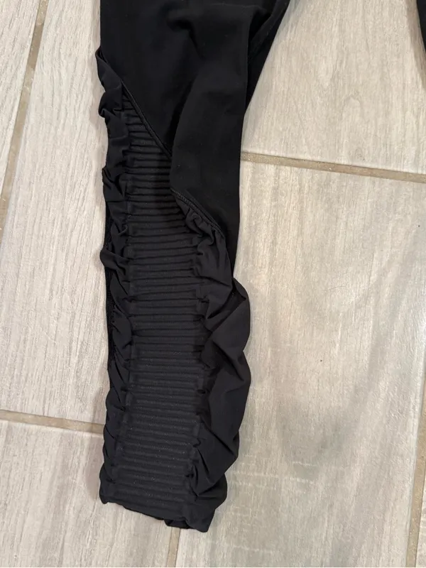 Athleta Black High-Rise Cropped Leggings with Ruched Calf - Image 5