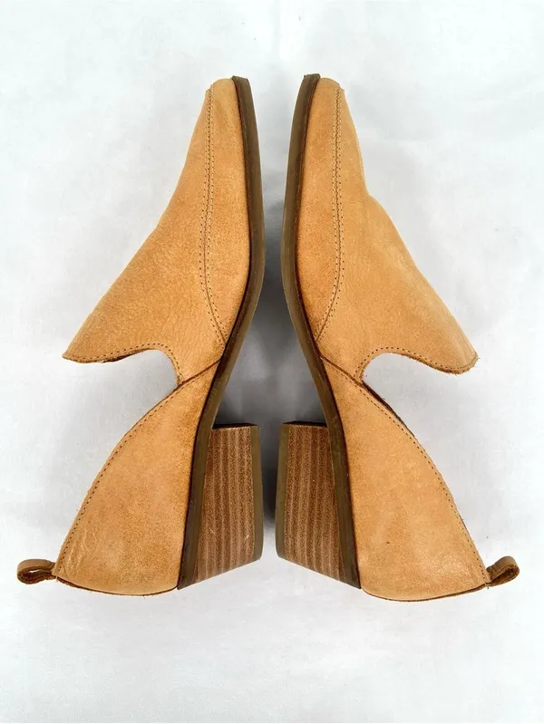 Lucky Brand Mahzam Camel Tan Leather Cutout Pointed Toe Stacked Heel Booties 9M - Image 4